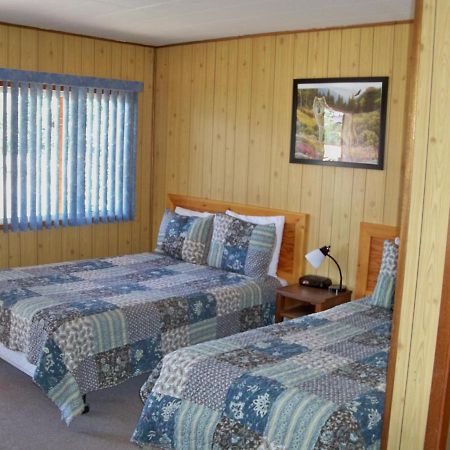 Stardust Motel Haines Junction Bagian luar foto