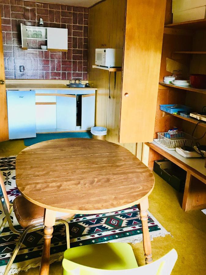 Stardust Motel Haines Junction Bagian luar foto